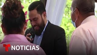 Celebran boda colectiva en El Salvador para parejas de bajos recursos | Noticias Telemundo