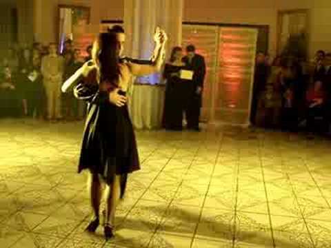  Gachi Fernandez  and  Felipe Zarzar  are  dancing  to  the  milonga  "  La Cicatriz  "