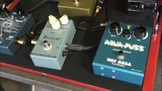 Video thumbnail for Guitar Effects Pedal Demo: CMATMODS Deeelay / Way Huge Aqua puss by mrcali68