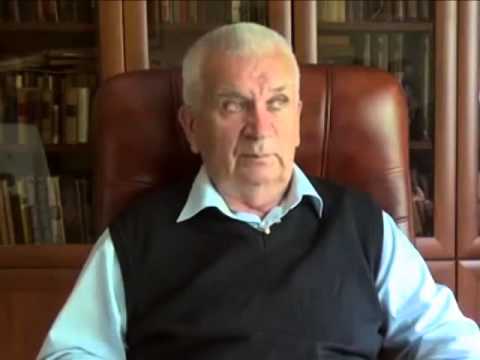 Как управляют и командуют людьми и миром.