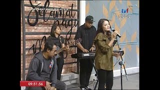 &quot;Bangun&quot; &amp; &quot;Bisa Apa&quot; Unplugged -Fazura ft. The Waklu&#39;s (Selamat Pagi Malaysia 13/07/2017)