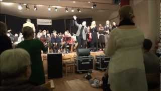 Samuel Ljungblahd, Bodekull Gospel & Jazz Orchestra och Wings of Joy - Yeah yeah yeah