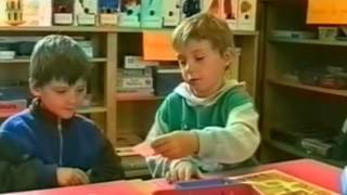 preview picture of video 'Ecole du village 1ère et 2ème enfantine 1999'