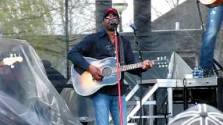 Darius Rucker - &quot;Learn to Live&quot;