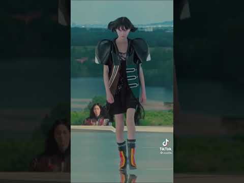 MODEL OF THE YEAR SOFIA STEINBERG