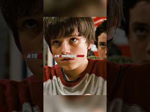 Para não ser zoado, pintei meus tênis de preto #filmes #melhorfilme #shorts