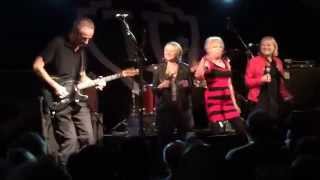 Hugh Cornwell and Hazel O&#39;Conner  &#39;hanging around&#39;