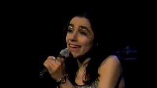 PJ Harvey -  C'mon Billy (live at MTV 120 Minutes, New York, NY; USA 1995-06-03)