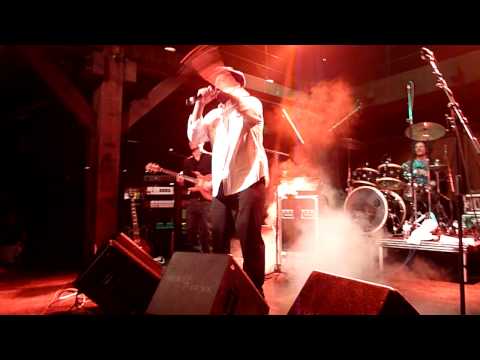 Tippa Irie & Far East Band LIVE Stick To My Roots @ Fabrik, HH