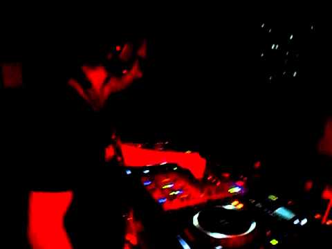 Aki Bergen @ Culture Box plays Full deep jacket (Evren Ulusoy)