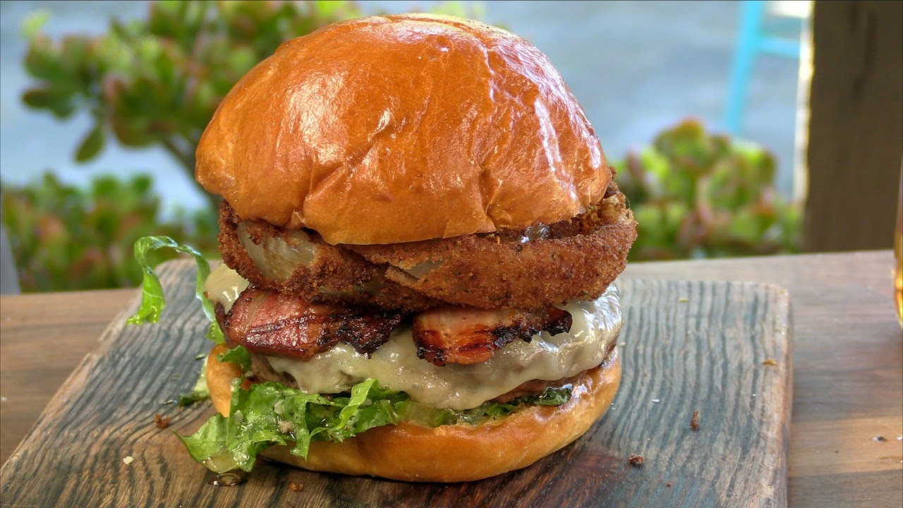 Amazing Bacon Cheeseburger Recipe On The Santa Maria Grill! | Ballistic Burgers