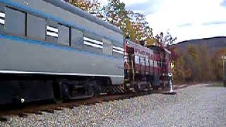 preview picture of video 'Hobo Railroad Special, Lincoln, New Hampshire'