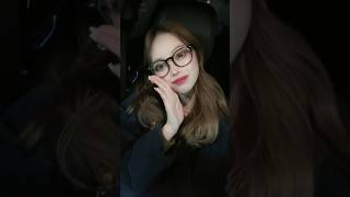 最近はメガネにハマってる? #ももちゃんねる