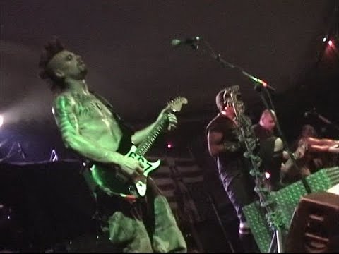 American Head Charge - Live - COMPLETE SHOW Austin, TX, USA (10th September, 2001) "Stubb's Bar B-Q"