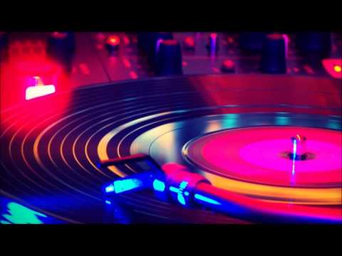 Martin Garrix VS Empire Of The Sun - Alive Animals (Steris Mashup)