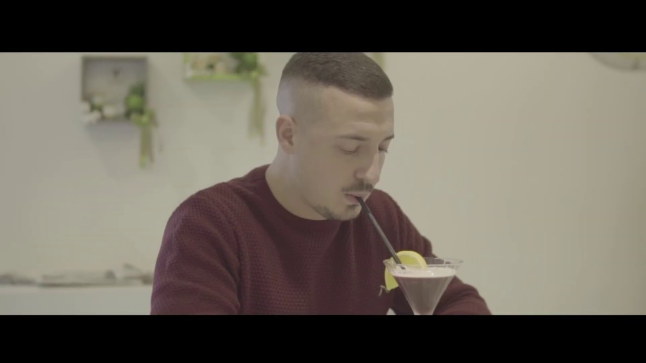 Watch Now L’amore guarda non con gli occhi ma con l’anima L’amore guarda non con gli occhi ma con l’anima