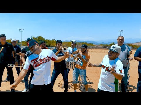 Baila Conmigo - Roberto Junior Y Su Bandeño