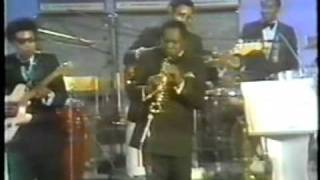 "Soul Serenade" (live) King Curtis & The Kingpins