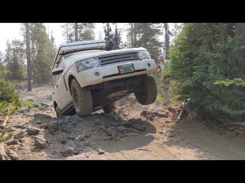 L322 Range Rover at Edison Butte