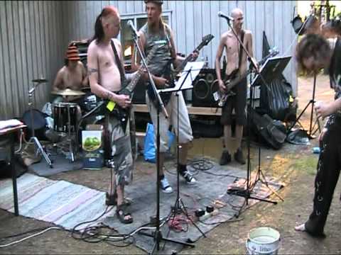 Elävä Sairaus - Maailman Paskin Naapuri @ Aura