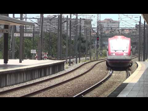 Comboios de Portugal Alfa Pendular 4000 EMU 4003 arrives at Aveiro Station