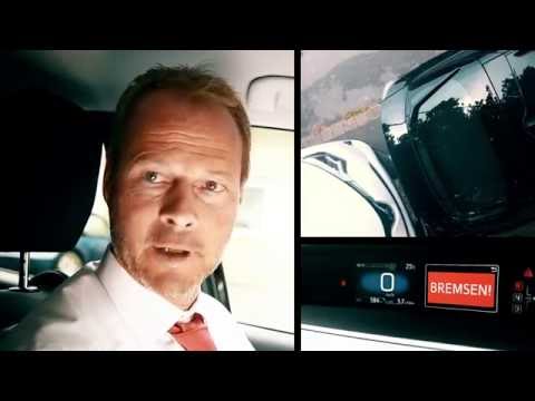Auch in die kleinste Lücke rein? Mit dem automatischen Einparkassistenten von Toyota ist es möglich!