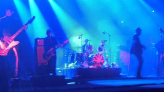 Sort Sol - Kiss the Streets