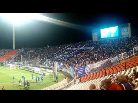 "Voy para el gambarte yo soy bodeguero. Hinchada Godoy Cruz" Barra: La Banda del Expreso • Club: Godoy Cruz