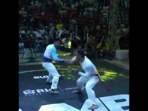 ERICK MAIA VS BARRAOZINHO SESSÃO 4 #capoeira #axecapoeira