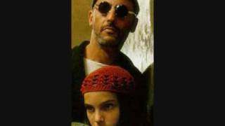 STARDUST music sounds better with you v.s LEON THE PROFESSIONAL 2009 (steve p remix)