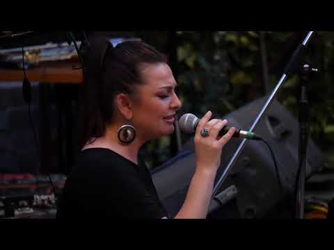 Geta Burlacu - Drumu-i lung pe el ma duc (concert Ethno-Jazz 1.08.18)