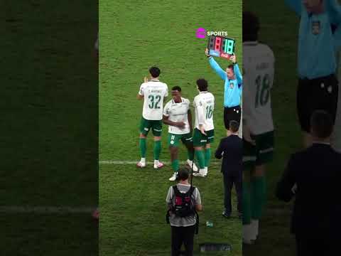 “OLÊ OLÊ OLÊ OLÁ, JUDAS, JUDAS!” 👀🟢🇭🇺 A TORCIDA DO FLU TÁ DE MAL COM O ARIAS #shorts