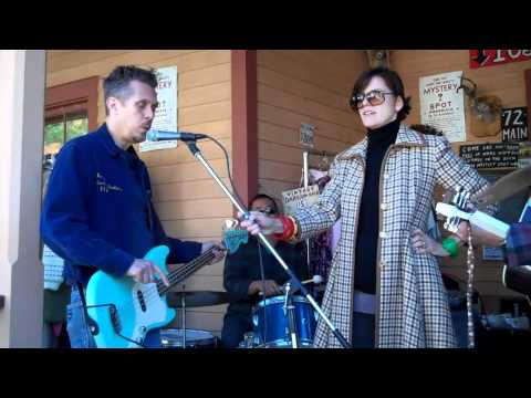 Ambrosia Parsley "The Waltz" porch show at the Mystery Spot, Phoenicia, 10-10-10