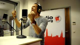 Dante Thomas - Caught In The Middle (Live bei Radio Hamburg)