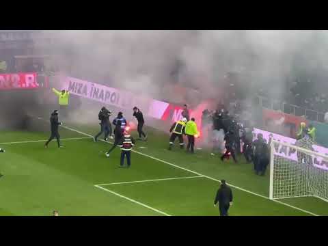 incidente intre SUD DINAMO si csa armata.