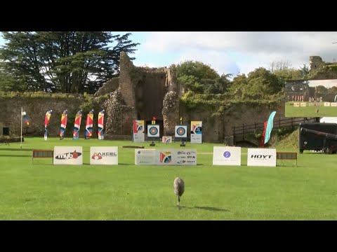 Bryony Pitman v Sarah Bettles shoot off