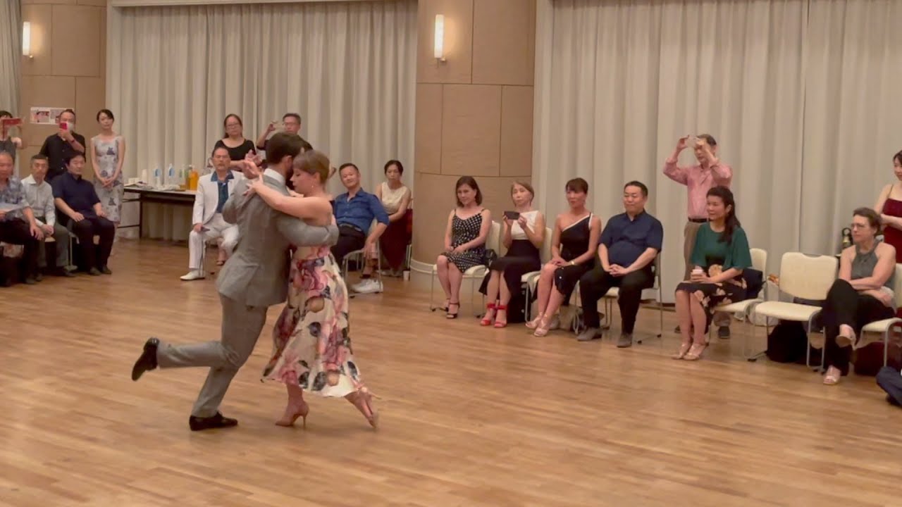 Video thumbnail for Maja Petrović  & Marko Miljević  - "Tierrita" - D'Arienzo - 2/4