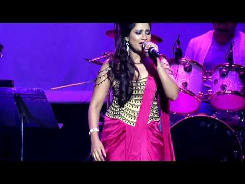 Hasi Ban Gaye :Movie Hamari Adhuri Kahani.First time stage recital by melodious Shreya Ghoshal