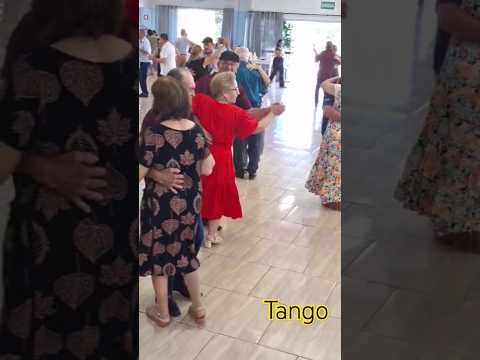 #shotrs #dança #cultura. no clube dos idosos da cidade Norte em Dois Vizinhos. Paraná. Brasil.