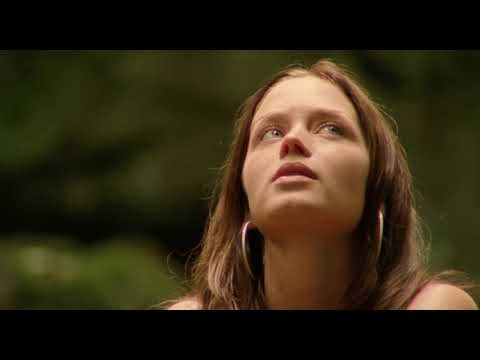 First Kiss - My Summer of Love (2004)