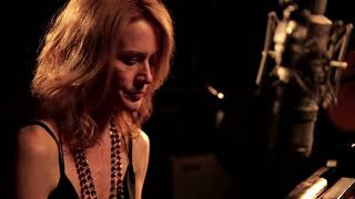 Not Dark Yet - Shelby Lynne &amp; Allison Moorer FULL HD