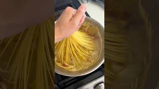 One-Pan Aglio e Olio🍝🧄 Quick & easy lunch🤍