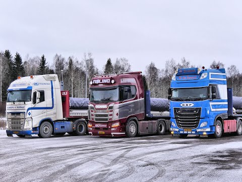 Tripled up for a drive to Finland with Christmas - WV 22 - William de Zeeuw Trucking