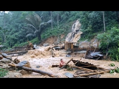 Heavy rain, rising floodwaters: Destroying everything we owned. Lý Thị Phương