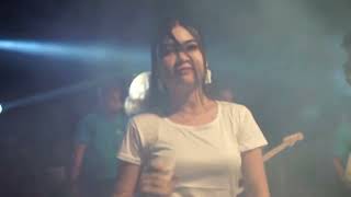 Download lagu Alvi Ananta   Tiket Suargo Melon Music live in Kedasri Full HD 60fps mp3