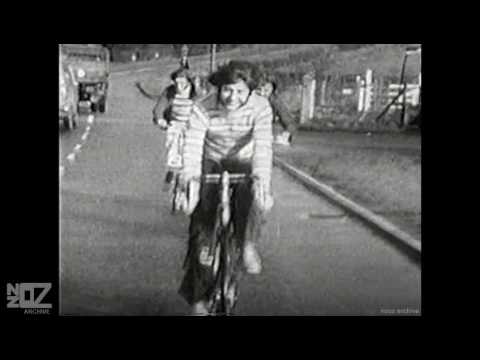 The Mixtures - Pushbike Song (1970)