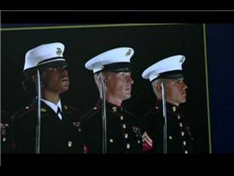 海兵隊の訓練：海兵隊に入るには (Marine Corps Training : How to Join the Marines)