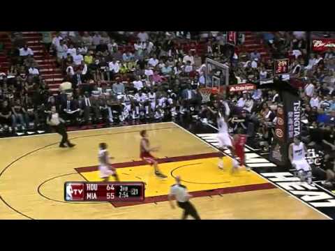 LeBron James SIX STEPS NO TRAVEL.!