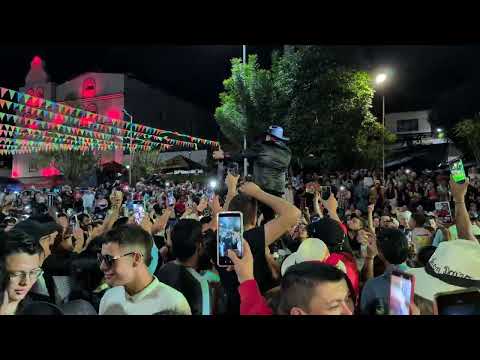 Darío Darío - Muñeco de vitrina (en vivo)