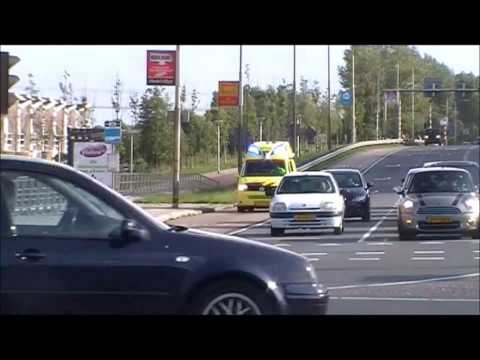 Silverline Ambulance 02-132 Harlingen met spoed naar het Medisch Centrum Leeuwarden